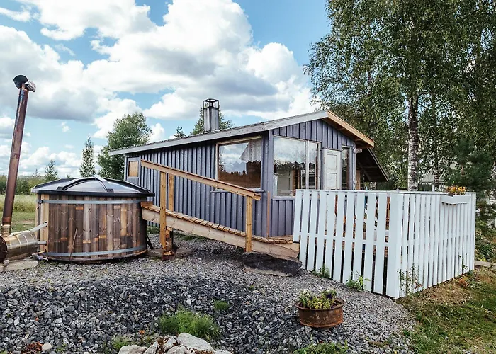 Elaemysmajoitus Piisaminpesae